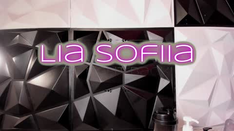 lia_sofiia online show from January 1, 2025, 4:39 pm