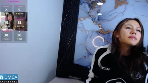 lia summer1 online show from February 7, 2025, 12:06 pm