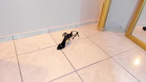 liz walton online show from March 4, 2025, 2:53 pm