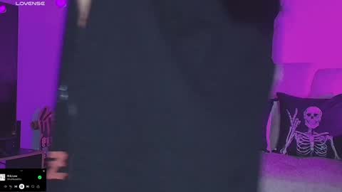 Snapshot of liaa_rodriguezz chatting on February 7, 2025, 10:41 pm Liaa online show from February 7, 2025, 10:41 pm