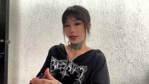 Snapshot of liaa_rodriguezz chatting on November 20, 2025, 7:02 pm Liaa online show from November 20, 2025, 7:02 pm