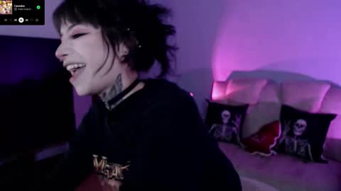 Snapshot of liaa_rodriguezz chatting on November 28, 2025, 2:14 am Liaa online show from November 28, 2025, 2:14 am