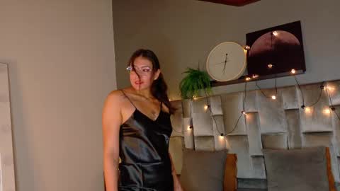 Snapshot of liaamoretti__ chatting on May 25, 2026, 1:44 am L I A online show from May 25, 2026, 1:44 am