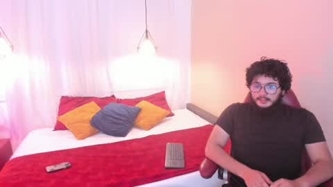 Lia Bell online show from July 6, 2026, 7:05 pm