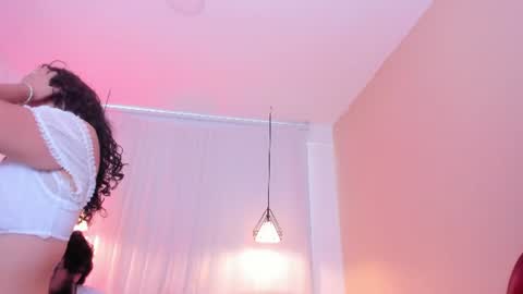 Lia Bell online show from July 7, 2026, 6:56 pm