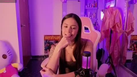 Lia Butera online show from May 15, 2026, 9:00 pm