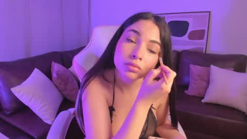 Liah online show from April 13, 2026, 9:04 am