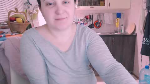 miss Lia  colection for travel online show from February 5, 2025, 4:47 pm