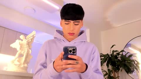 Snapshot of liam_055 chatting on March 20, 2026, 1:10 am Liam online show from March 20, 2026, 1:10 am