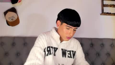 Snapshot of liam_055 chatting on May 9, 2026, 9:42 pm Liam online show from May 9, 2026, 9:42 pm