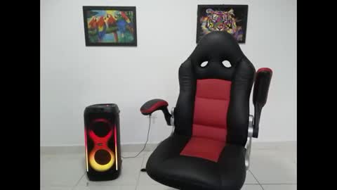 Andres online show from October 15, 2025, 9:37 pm