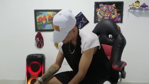 Andres online show from November 27, 2025, 10:34 pm