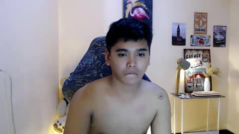 liam_anthonyxx online show from October 17, 2025, 5:15 pm