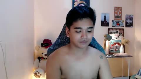 liam_anthonyxx online show from October 20, 2025, 10:59 am