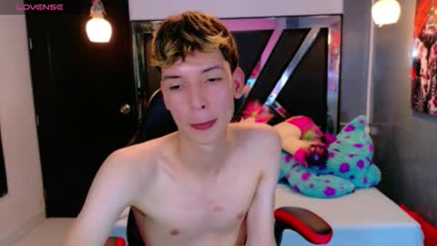 liam_green1 online show from March 4, 2026, 7:20 pm