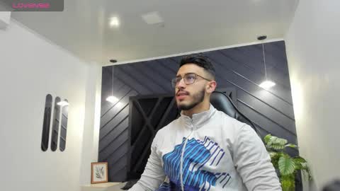 LIAM KLEIN online show from October 20, 2025, 11:10 am