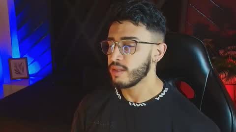 LIAM KLEIN online show from April 15, 2026, 11:28 am