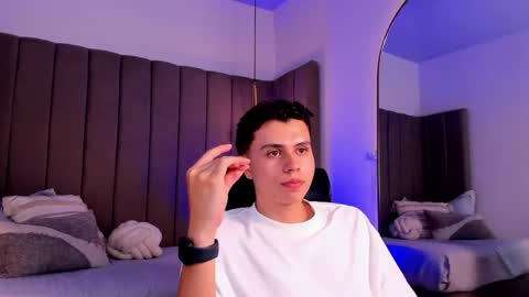 liam_salvatore online show from April 29, 2026, 9:32 pm