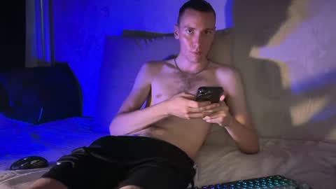 Snapshot of liam_shadow chatting on July 6, 2026, 12:24 pm Liam Shadow online show from July 6, 2026, 12:24 pm