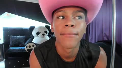 liam_taylor__ online show from October 21, 2025, 4:13 am