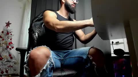 Liam online show from January 7, 2026, 8:17 am