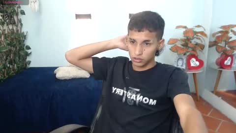 LiamBlack16 online show from October 12, 2025, 1:32 pm