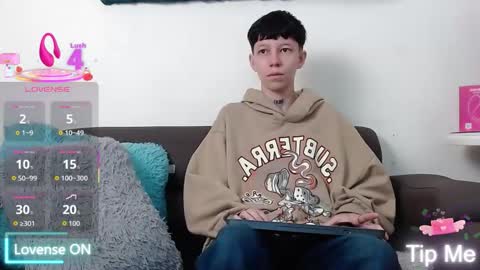 Liam  online show from January 7, 2026, 12:07 pm