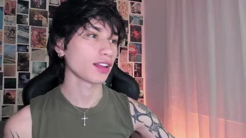 Liam online show from December 26, 2024, 6:19 am