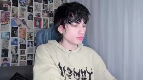 Liam online show from September 17, 2025, 6:59 am