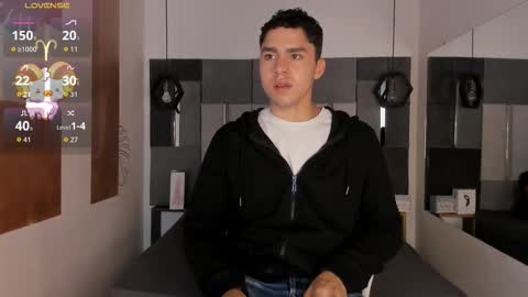 Snapshot of liamnovak chatting on November 26, 2025, 12:06 pm Liam online show from November 26, 2025, 12:06 pm