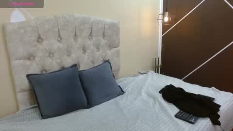 L I A M O N R O E online show from January 13, 2026, 11:48 am