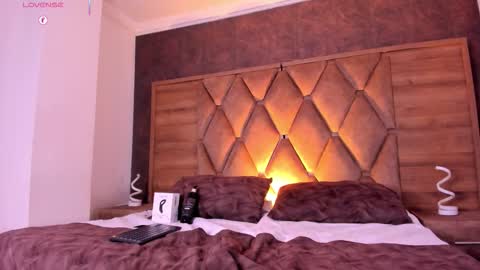 Liam online show from February 24, 2026, 10:08 pm