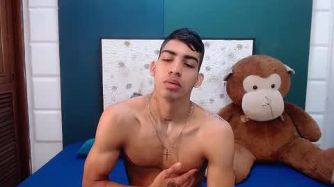 Snapshot of liamwyat chatting on November 23, 2025, 10:37 am L I A M online show from November 23, 2025, 10:37 am