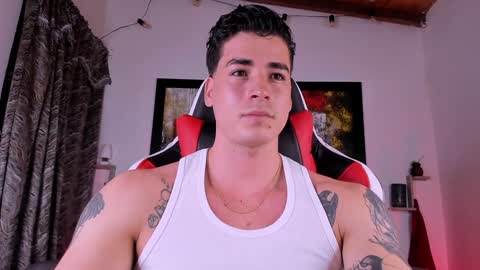 liamwyatt_ online show from January 23, 2025, 4:52 am