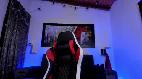 liamwyatt_ online show from February 15, 2025, 4:14 am