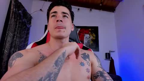 liamwyatt_ online show from March 7, 2025, 3:51 am