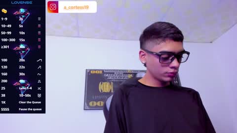    online show from December 4, 2024, 1:20 pm