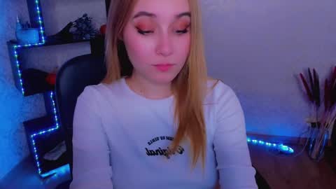 Liana online show from December 14, 2024, 5:47 pm