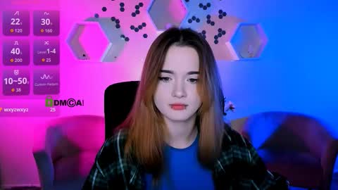 Little Liana  online show from November 21, 2025, 8:40 pm