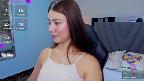 LIANE online show from February 8, 2025, 7:49 pm