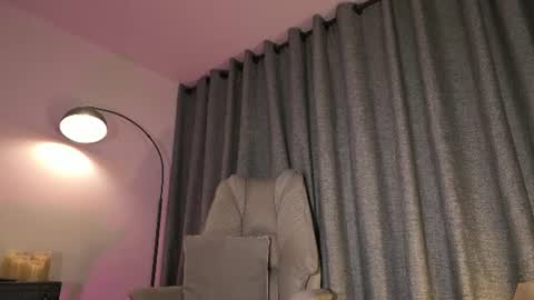 Snapshot of lianewhite chatting on June 24, 2026, 12:09 am lianewhite online show from June 24, 2026, 12:09 am