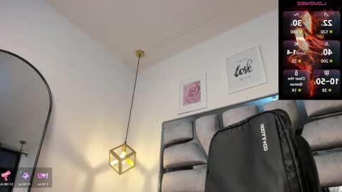 lianfox_ online show from March 25, 2026, 12:22 pm