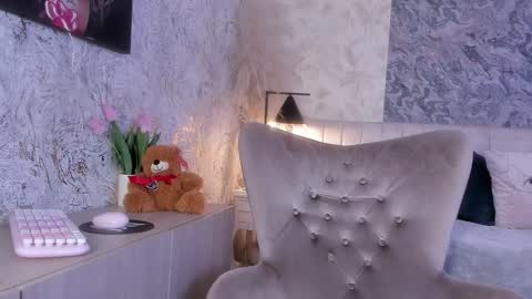 Snapshot of liannaa_ chatting on November 15, 2025, 7:43 pm Lian online show from November 15, 2025, 7:43 pm