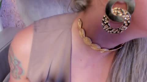 Snapshot of liannaa_ chatting on November 26, 2025, 6:09 pm Lian online show from November 26, 2025, 6:09 pm