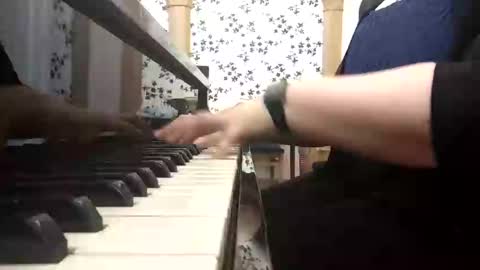 liaorgel online show from February 12, 2025, 1:16 pm