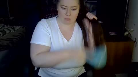 liaorgel online show from February 13, 2025, 5:58 am