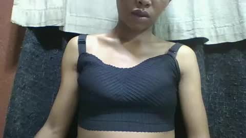 liaraisha online show from October 2, 2025, 3:35 am