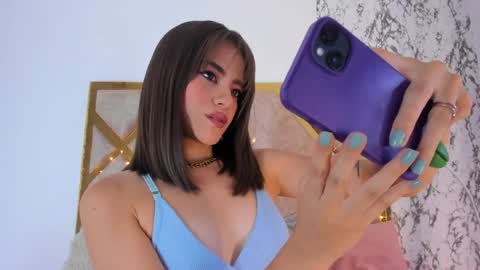 Snapshot of liaruso chatting on April 26, 2026, 5:10 pm liaross online show from April 26, 2026, 5:10 pm