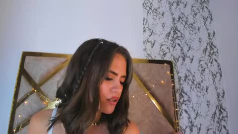 Snapshot of liaruso chatting on May 23, 2026, 1:33 am liaross online show from May 23, 2026, 1:33 am