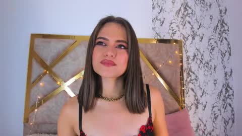 Snapshot of liaruso chatting on May 23, 2026, 9:19 pm liaross online show from May 23, 2026, 9:19 pm
